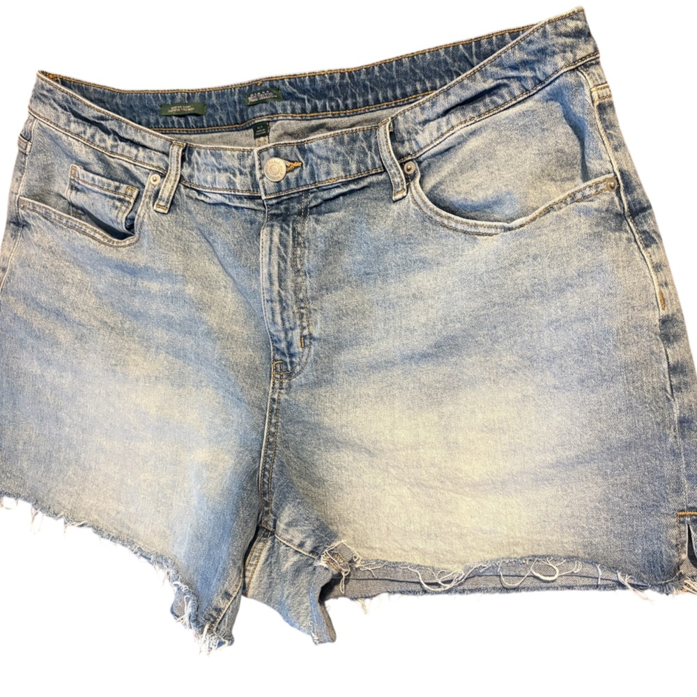 WILD FABLE distressed and factory faded Denim Blue Women's Shorts. NWOT